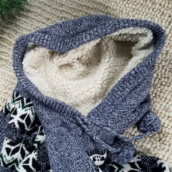 🌻3 for 12🌻 Hooded sweater - Picture 5 of 5